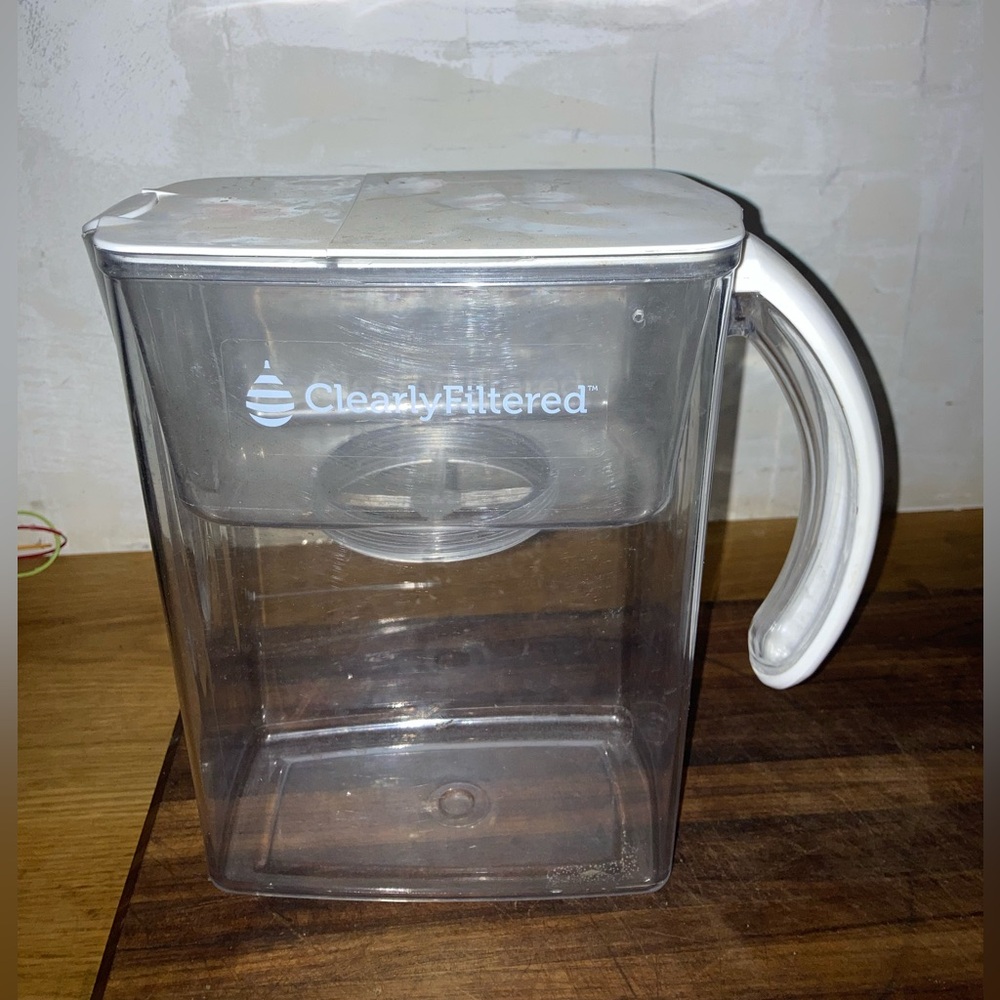 ClearlyFiltered Water Pitcher